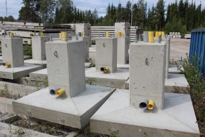 Lujabetoni pylväsperustuksia